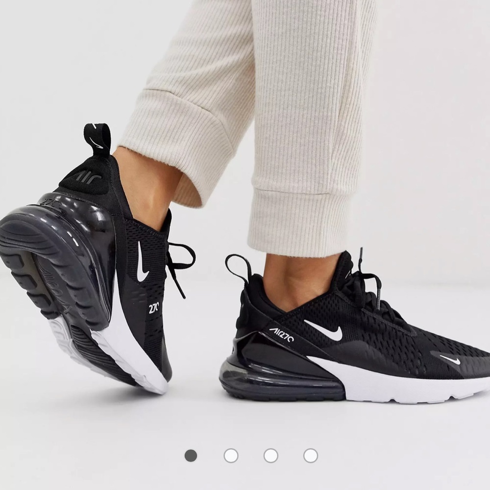 Nike Air Max 270 sneakers in black